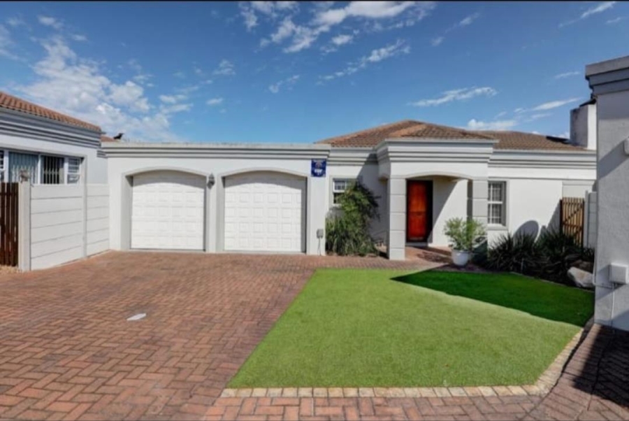 3 Bedroom Property for Sale in Wellway Park East Western Cape
